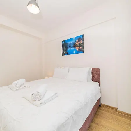 Flat With Shared Pool In Kepez